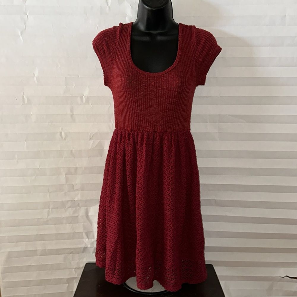 Blue Rain Women's Red Knit Dress Short Sleeve Empire Waist Size Medium M Casual